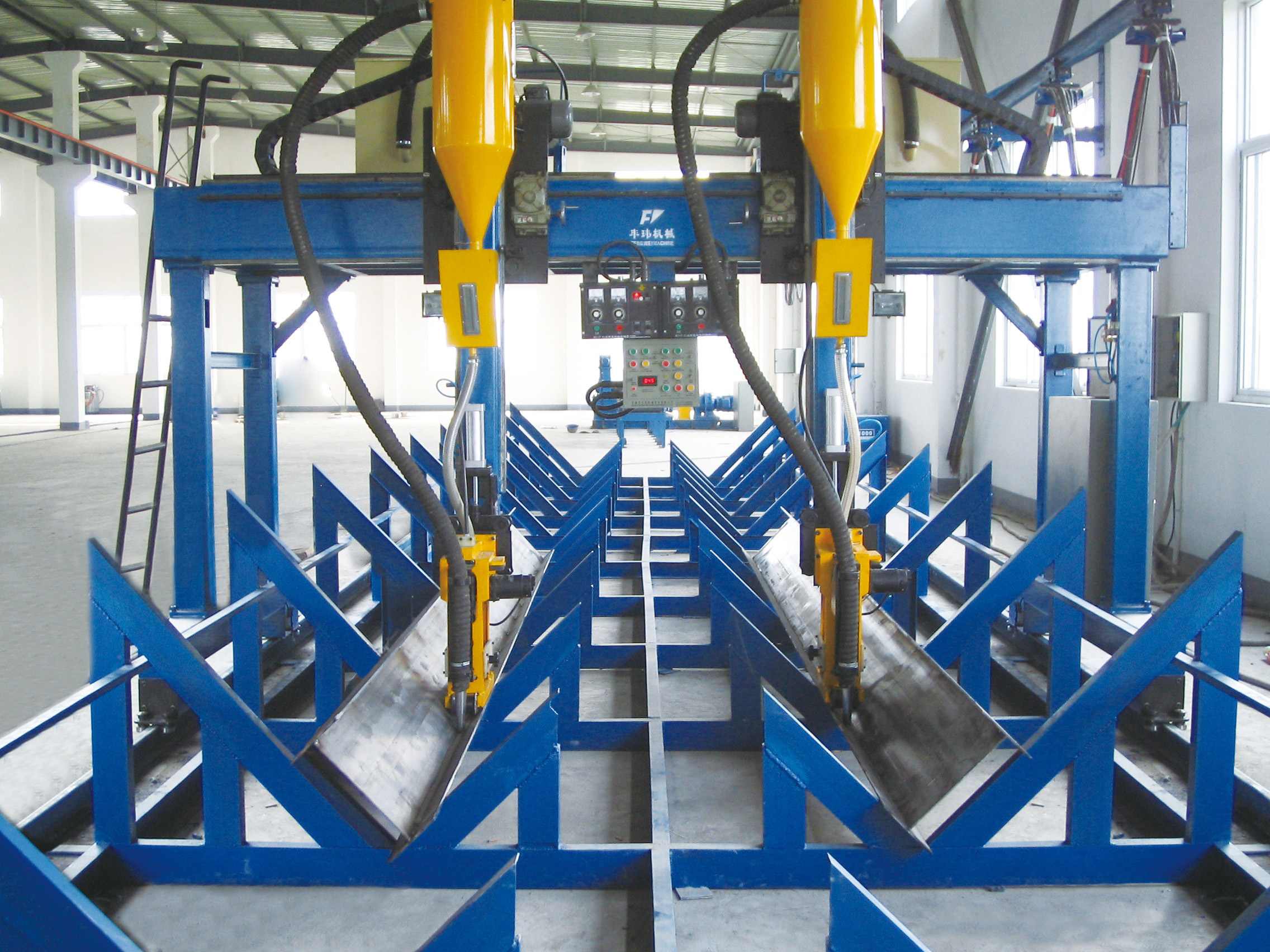 lht beam welding machine with double column